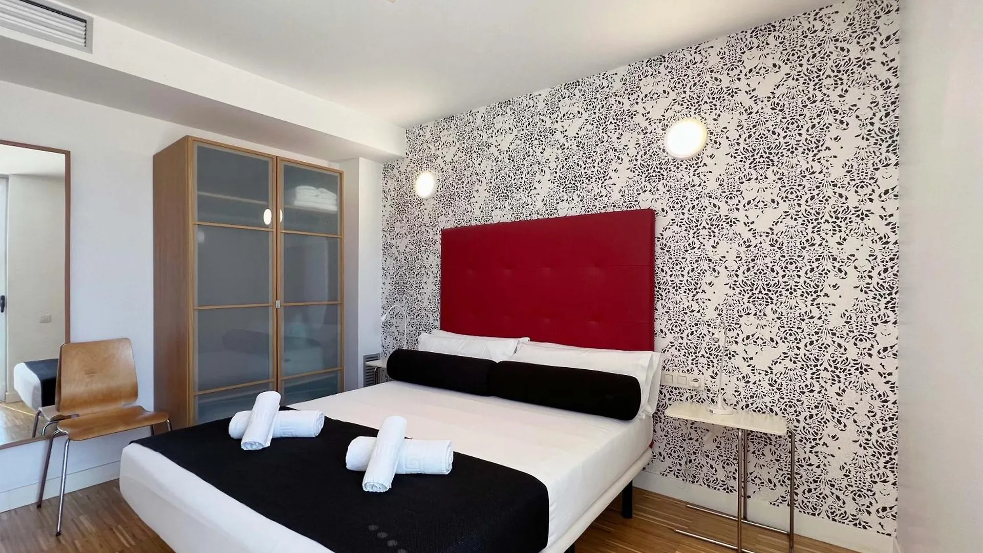 Stay U-Nique Apartments Pellaires Barcelona