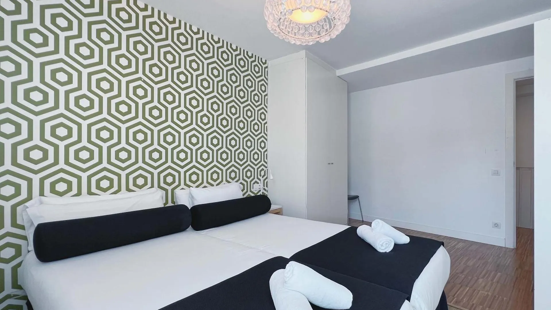 Stay U-Nique Apartments Pellaires Barcelona Spanien