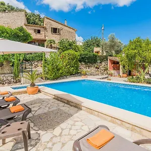 https://can-pau-pollenca.balearic-islands.net